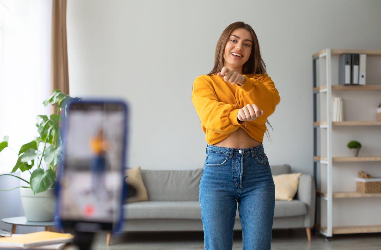 Les teams influentes de TikTok : fonctionnement, réussite et limites