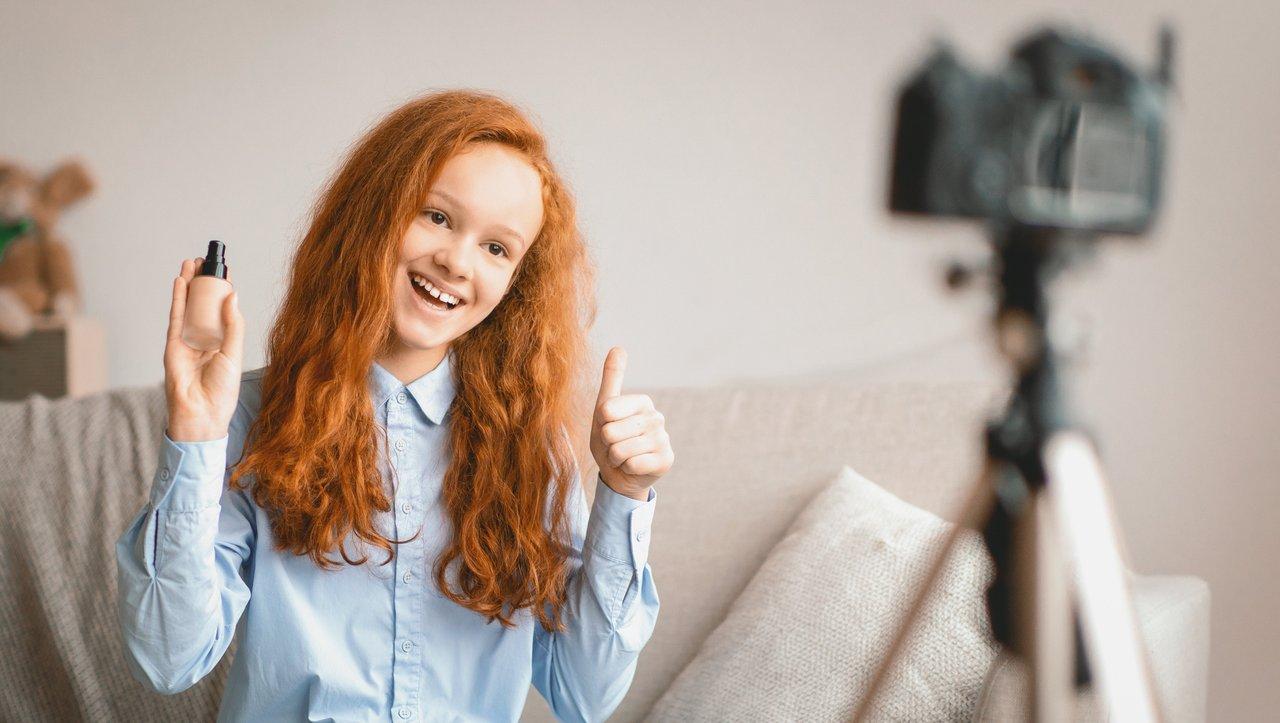 Réussir sur YouTube sans montrer son visage : témoignages et conseils experts