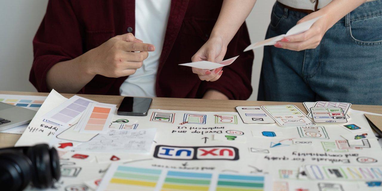 Infographie sur les différents types de partenariat entre créateurs et marques : avantages et pièges à éviter.